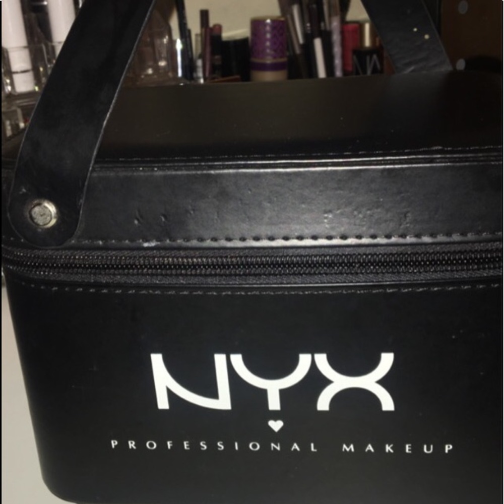 Makeup box